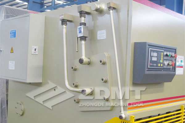 卡套式接頭體.jpg 卡套式接頭體.jpg