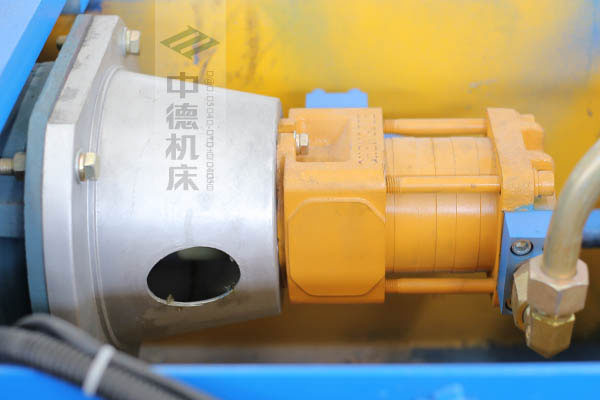 ZDPK-10032采用國(guó)內(nèi)一流品牌電機(jī)及油泵，動(dòng)力強(qiáng)勁，噪音低