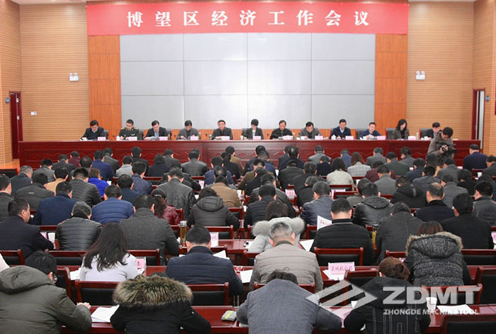 中德機(jī)床獲2017年度全區(qū)突出貢獻(xiàn)企業(yè)20強(qiáng)2 中德機(jī)床獲2017年度全區(qū)突出貢獻(xiàn)企業(yè)20強(qiáng)2